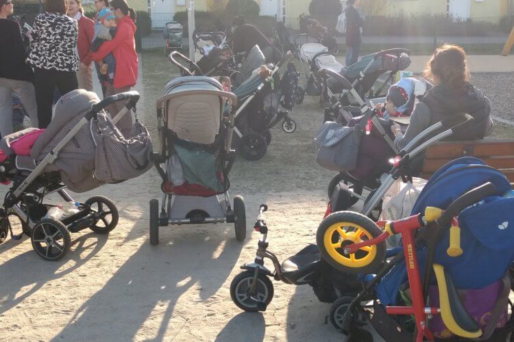 Frühling auf dem Spielplatz
